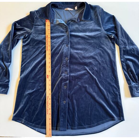 Soft Surroundings Legion Blue Velvet Boyfriend Tunic Shirt Women's Medium EUC - Picture 10 of 10